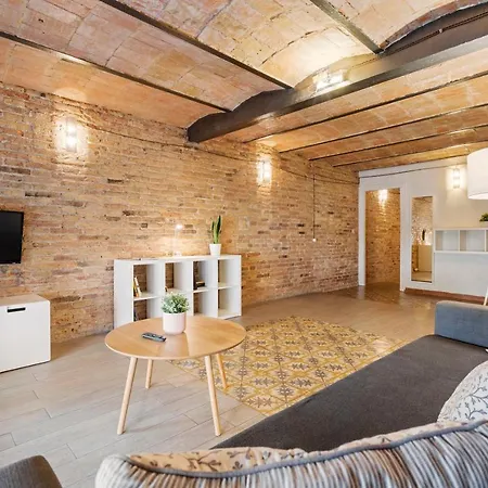 Flateli Fabra Apartment
