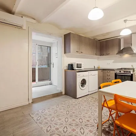 Flateli Poble Sec Apartment Barcelona
