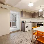 Flateli Fabra Διαμέρισμα Βαρκελώνη
